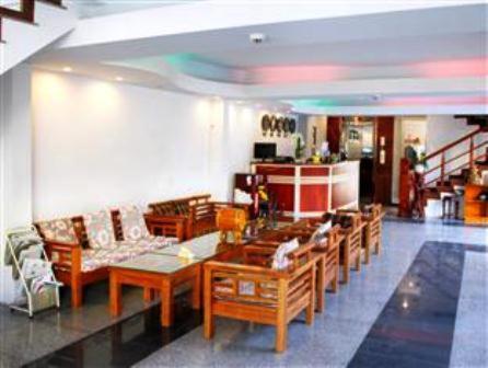Camry Hotel Da Nang Buitenkant foto